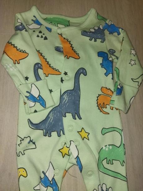 Overal s dinosaury 50, next,50