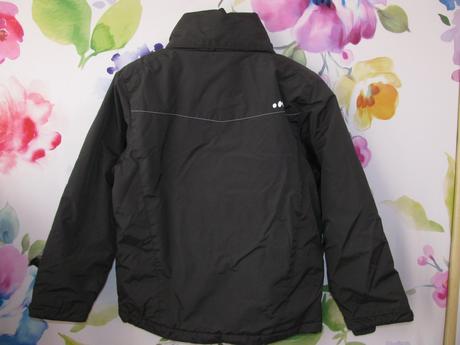 Zimní černá bunda s kapuci v límci, wedze,134