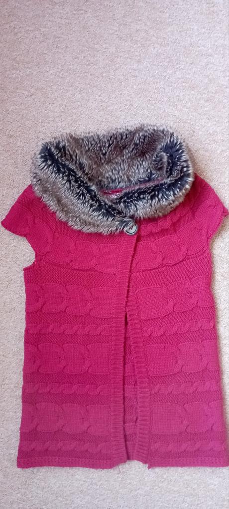 Pletená vesta zn."young dimension", young dimension