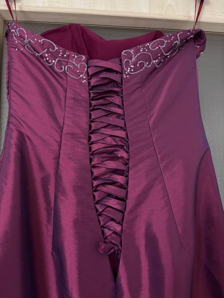 Ob/ nádherné šaty společenské/ plesové - v.s, s