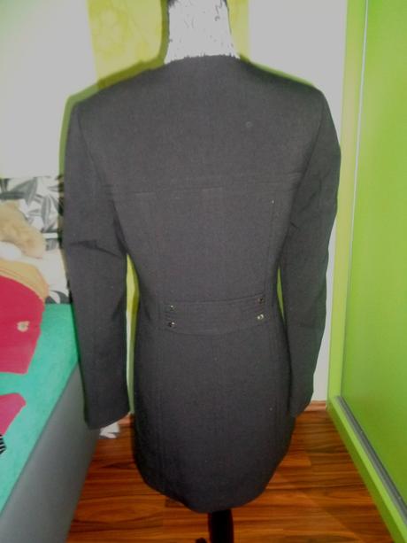 Luxusní černý kabát, f&f,36