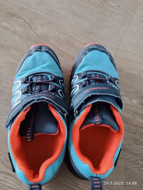 Nepromokavé boty, 35