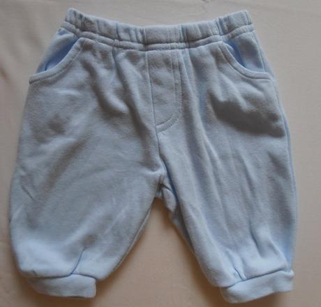 T30. bledě modré tepláky, early days,56