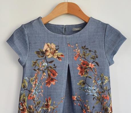 Šaty vel. 7 let, next,122