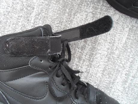 Černé kotníčkové boty tenisky botasky, nike,38