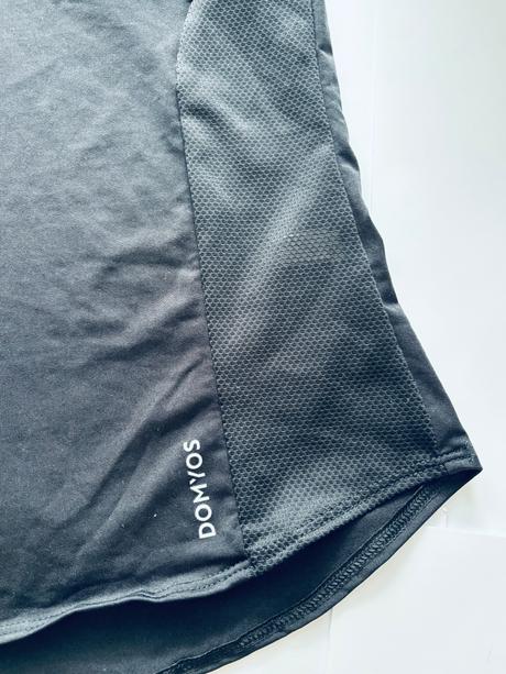 Tílko sportovní dámské - v.cca m, decathlon,m