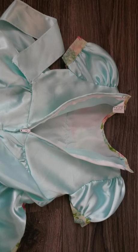 Saténové zdobené šatičky  vel. cca 86, 86