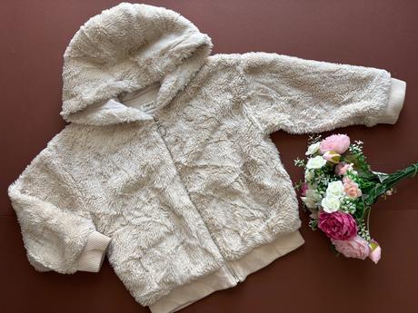 Cb/ mikina chlupaťočká - v.6/7 let, f&f,122