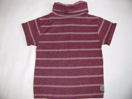 Triko s rolákem, rebel, rebel,122