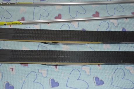 Běžky se šupinami 140 cm hůlky boty nnn alpina 36, sporten