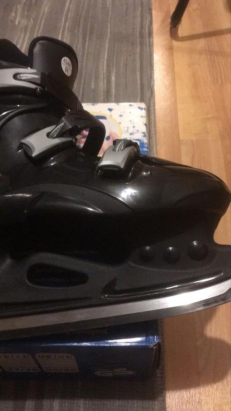 Přezkáčové lední brusle vel. 43/44, 43