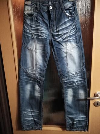 Chlapecké rifle, 158