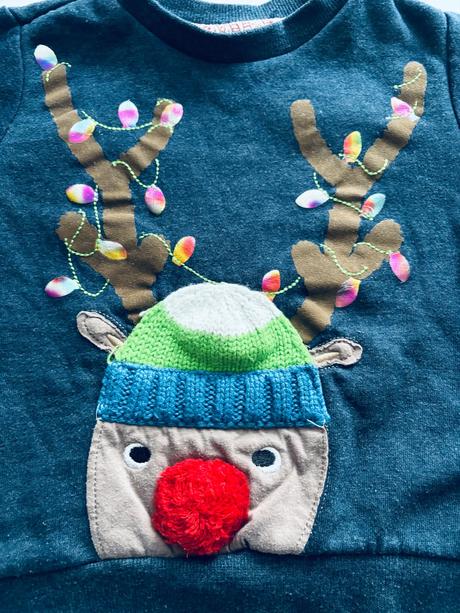 D79/ mikina vánoční - v.4/5 let, 110