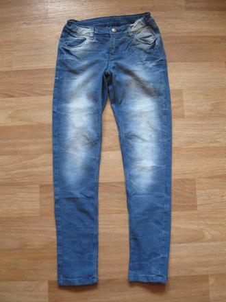 Džíny, 146
