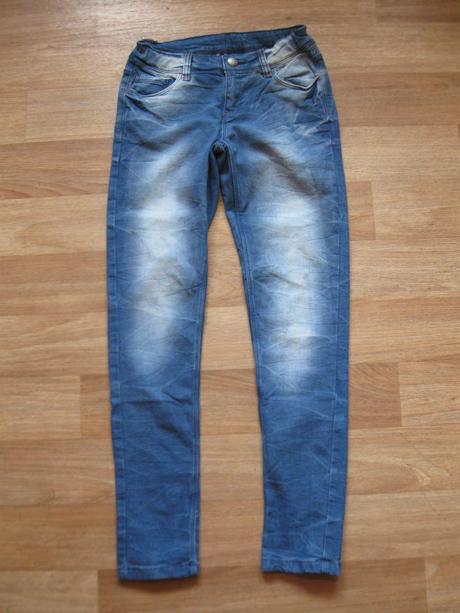 Džíny, 146