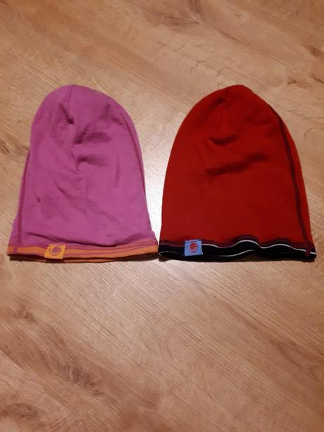 Oboustranná čepice 100 procent merino vlna, 104