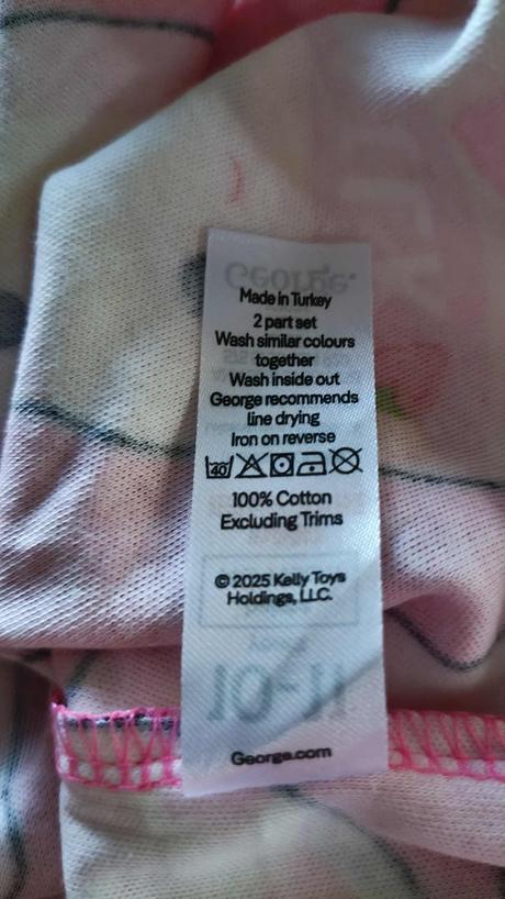 Pyžamo dívčí vel.140/146 squishmallows, george,140