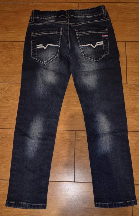 Džíny, 140