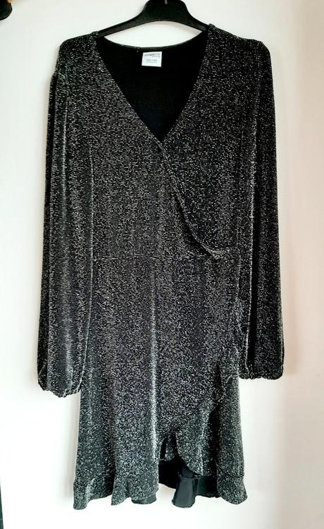 Dívčí elegantní třpytivé šaty, takko,146