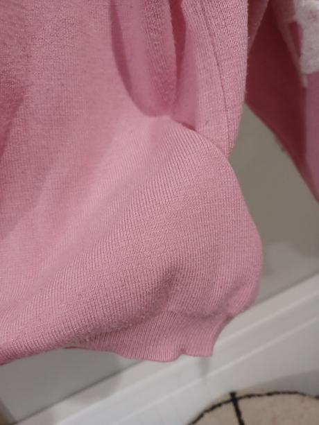 Růžový svetr zara s nápisem na rukávech, zara,152