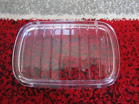 Máselnička-náhradní díly-1xhorní víko,1xspodní díl, 