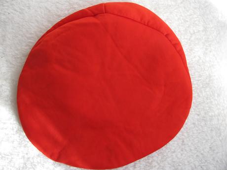 Čepice na karneval-super mario,