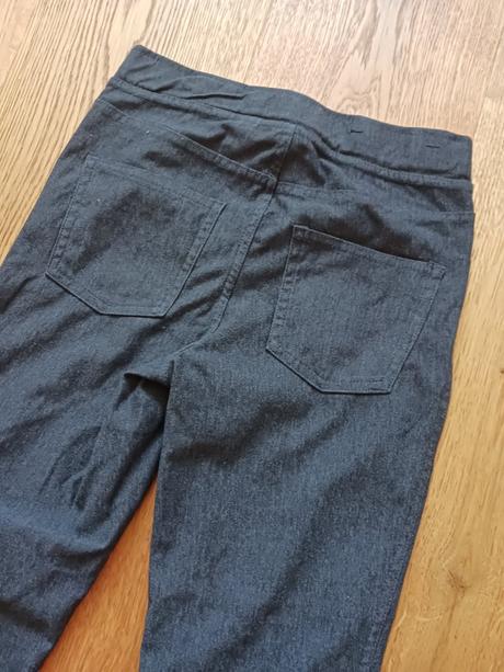 Elastické kalhoty č.140, 140