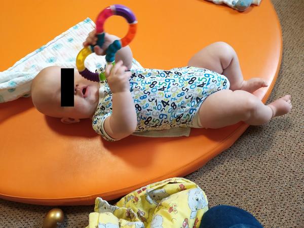 Fyzioterapeut: Konzultace vývoje miminka (0-12 m.), píšu bakalářskou práci