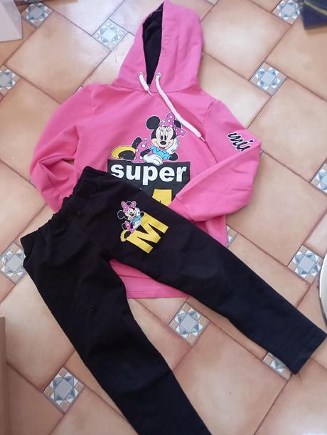 Tepláková souprava minnie - 9/10 let, 140