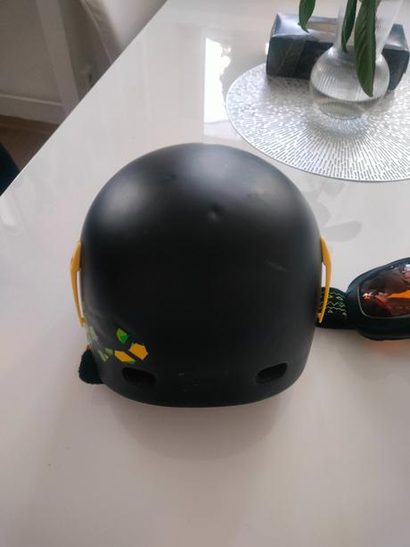 Dětská lyžařská helma+brýle, m