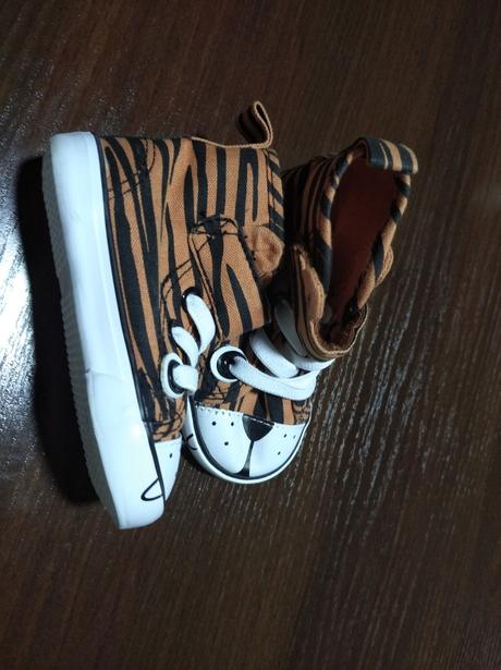 Capáčky tygřík, h&m,18