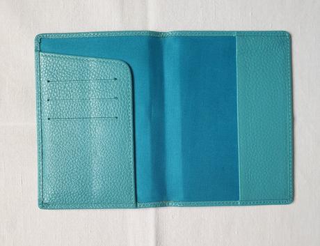 Pouzdro na cestovní pas,