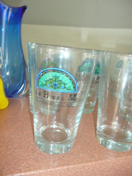 Skleničky rum whisky becherovka logo s logem,