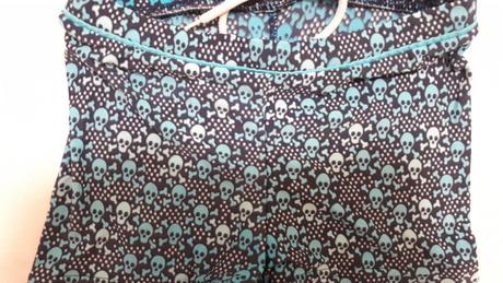 Chlapecké plavky, tyrkysové s lebkama, vel.98/104, f&f,98