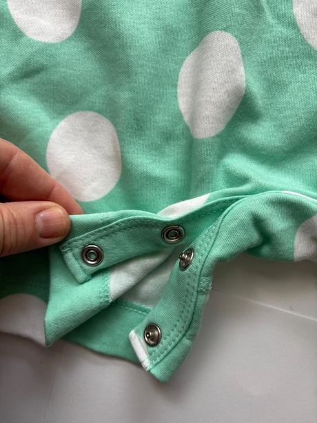 Overálek letní s puntíky - v.6/9 mes. zn. montherc, 74