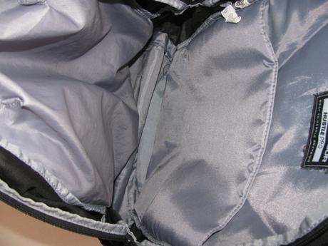 Sportovní černý batoh under armour,