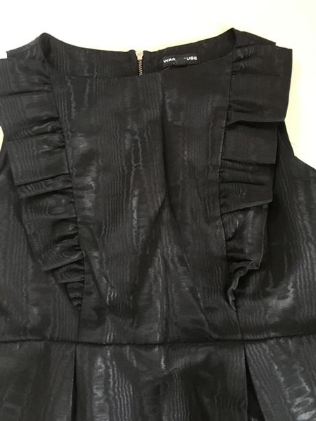 Nové černé šaty s volánem, vel s/m, warehouse, warehouse,s