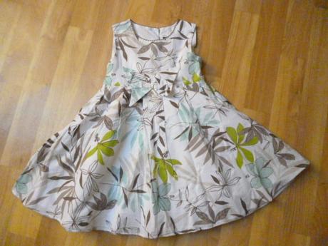 Kytkaté šaty vel. 2-3 m-co, m&co,98