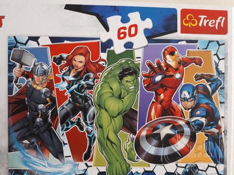 Trefl puzzle avengers - neporazitelní, 60 dílků,