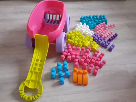 Kostky mega blocks se sběračem vozíkem 83ks, 