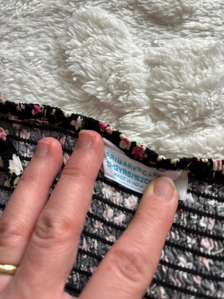 Ob/ šaty s květy černé - v.11/12 let, primark,152