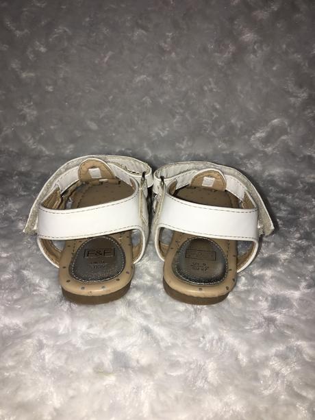 Bílé sandále f&f, f&f,27