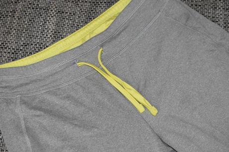 Sportovní 3/4 kraťasy s neon detaily, 152/158, 152