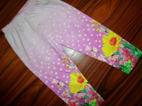 Krásné květované legíny 104/110, 104