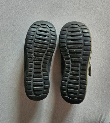 I161	chlapecké papuče baťa vel. 34, baťa,34