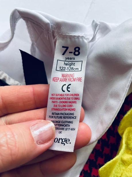 An7/ kostým - v.7/8 let, 