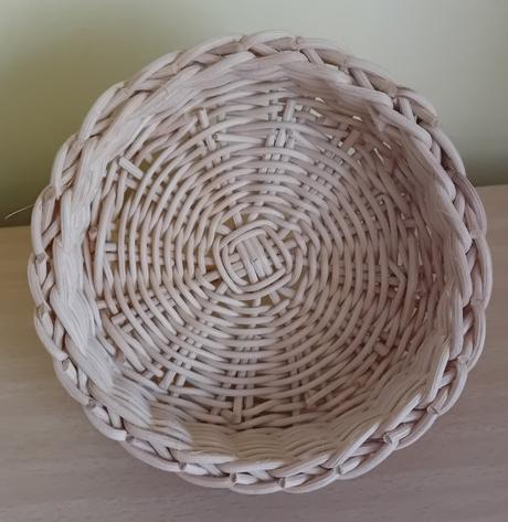 Prouťený košíček,