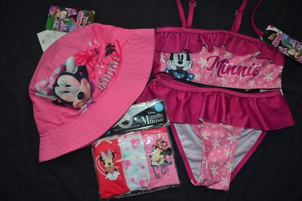 Letní set v.110, plavky,klobouk,3x kalhotky, disney,110