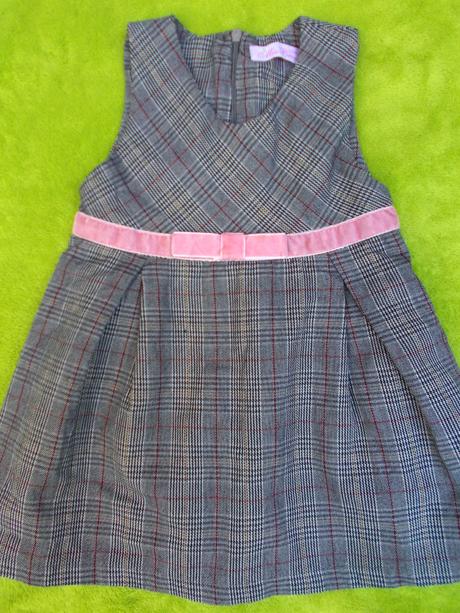 Teplejší kostkované šaty, 86
