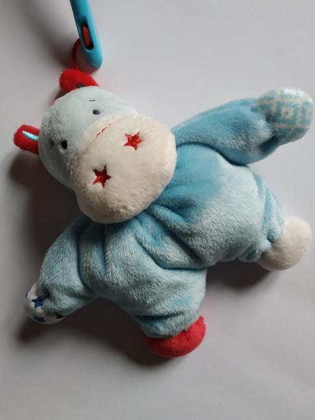 Hrací kolotoč nad dětskou postýlku, 